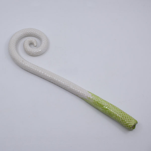 Fern Curl Garden Stake (white/green)
