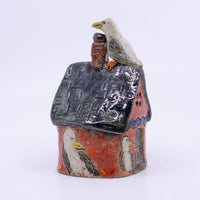 House – Round Seagull House (red/black)