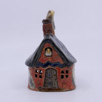 House – Round Seagull House (red/black)