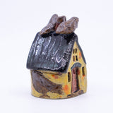 House – Round Crow House (yellow/black)
