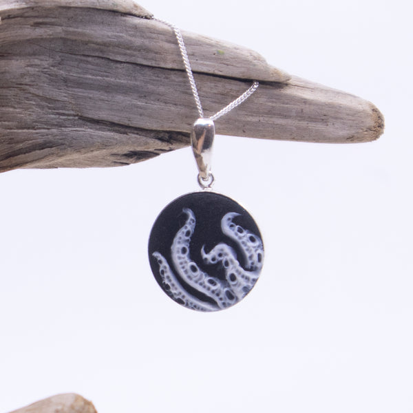 Tentacles Necklace (medium pendant)