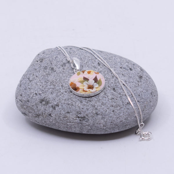 Pink Floral Pendant Necklace (medium)