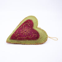 Felted Heart (red/green)