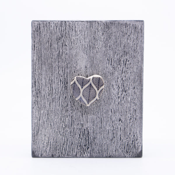 Wall Hanging – Small (tiny b&w heart)