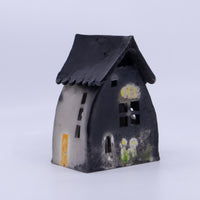 Wee Raku Cottage