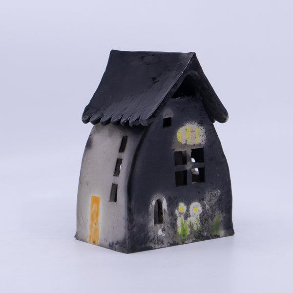 Wee Raku Cottage