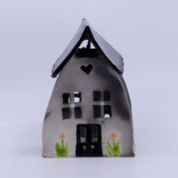 Wee Raku Cottage