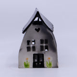 Wee Raku Cottage